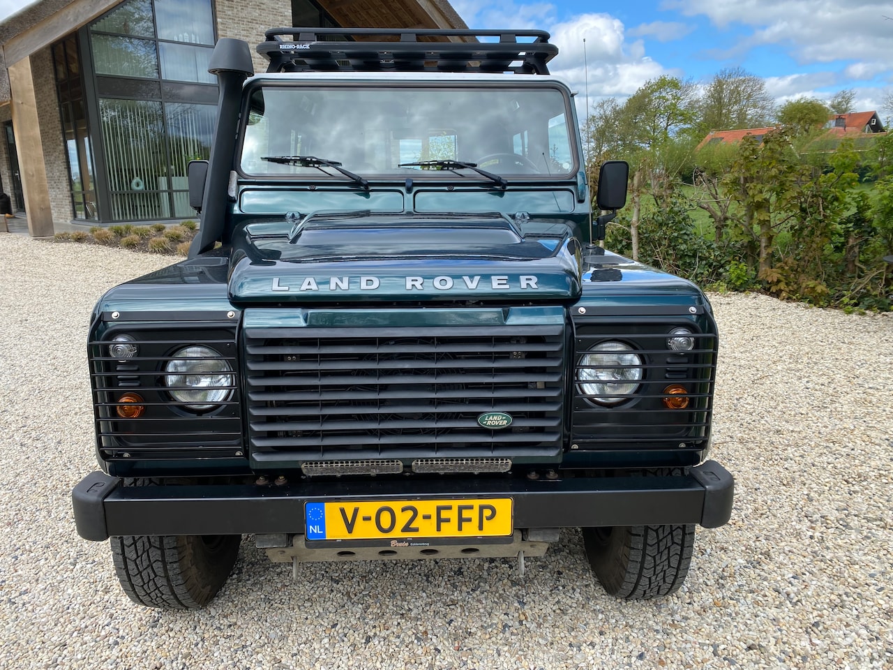 Land Rover Defender - 2.2 D SW 90" XTech Van tweede eigenaar