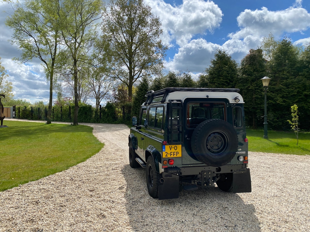 Land Rover Defender - 2.2 D SW 90" XTech Van tweede eigenaar