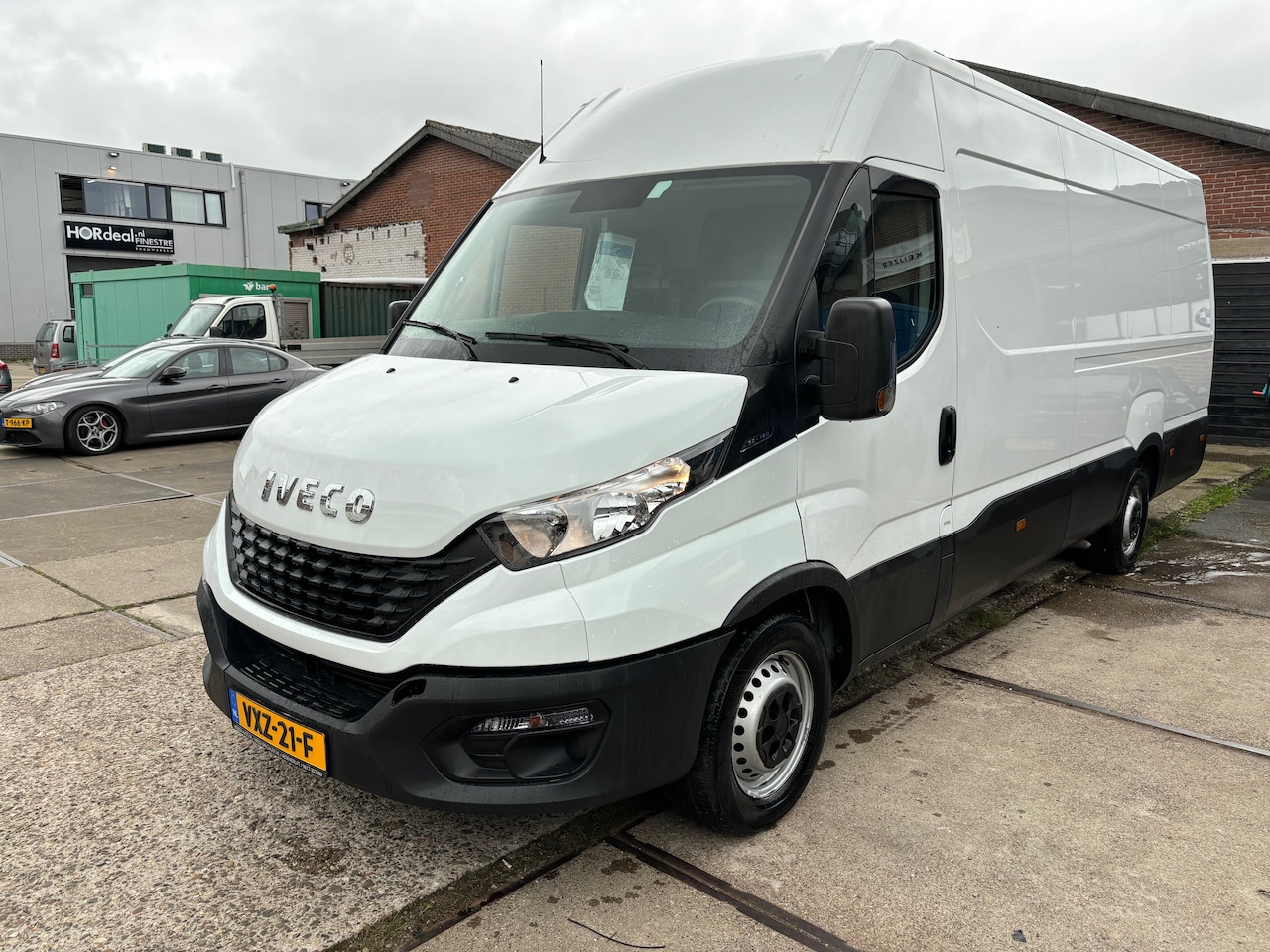 Iveco Daily - 35S14V 2.3 352L H3 AHG 3500 kg! - AutoWereld.nl