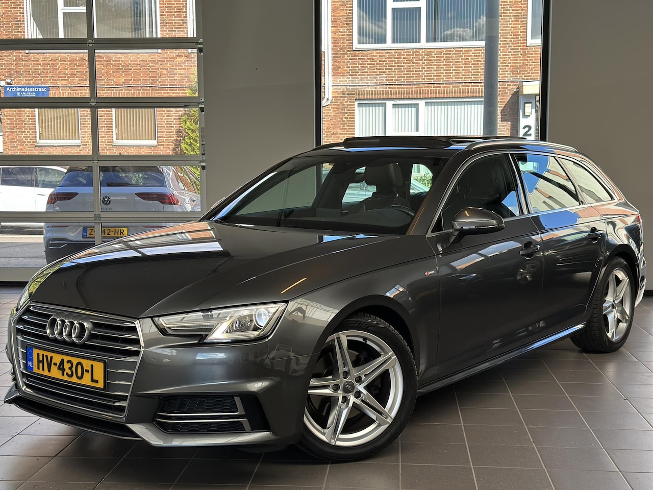 Audi A4 Avant - 2.0 TFSI ultra Sport Pro Line S 2.0 TFSI ultra Sport Pro Line S - AutoWereld.nl