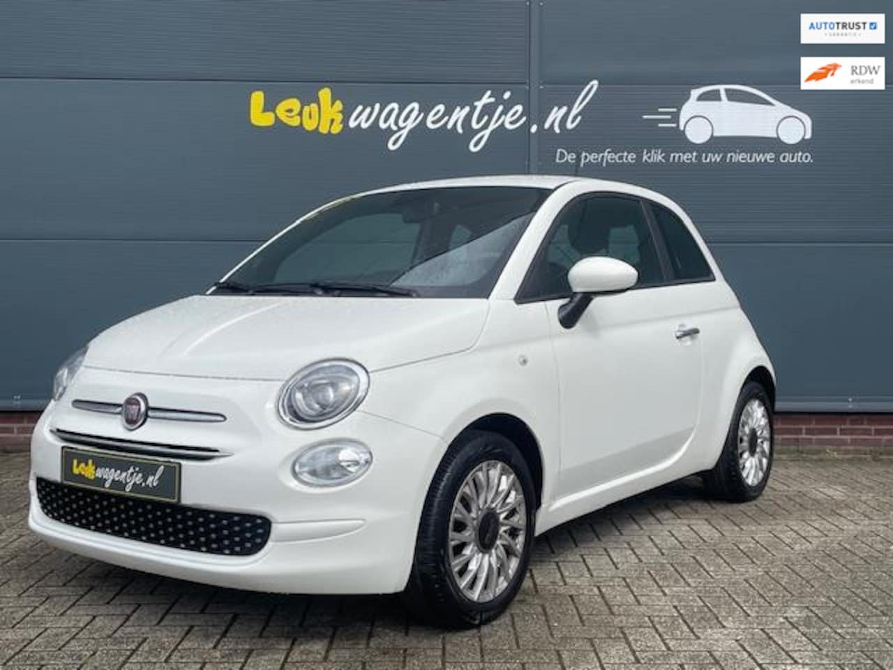 Fiat 500 - 1.0 Hybrid Lounge *carplay *cruise *parkeersensor - AutoWereld.nl