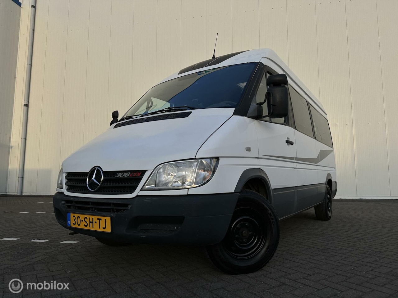 Mercedes-Benz 308 - CDI|Camper|Airco|Off grid|Turbo|Trekhaak|Ideaal - AutoWereld.nl