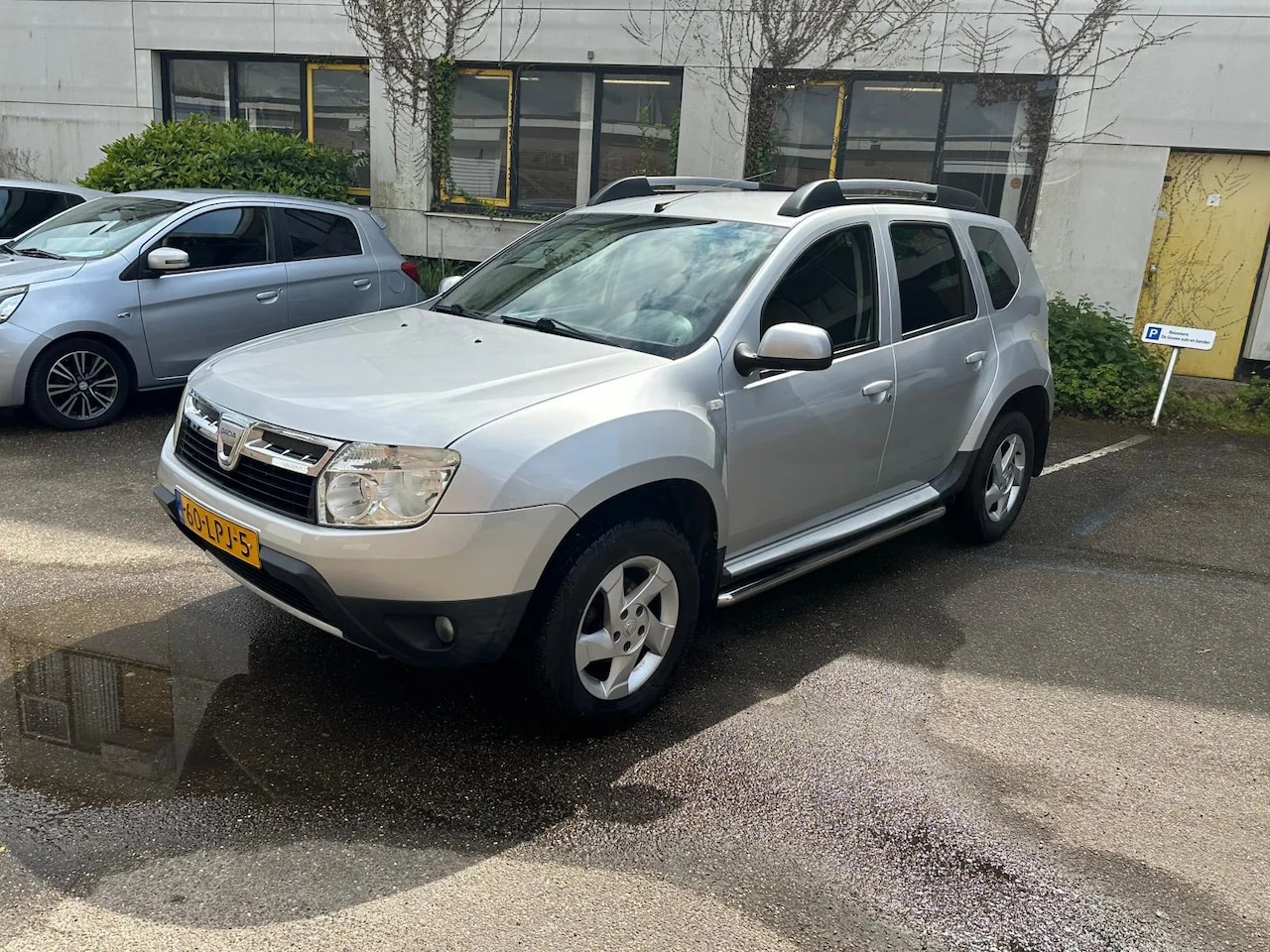 Dacia Duster - 1.6 Lauréate 2wd 1.6 Lauréate 2wd - AutoWereld.nl