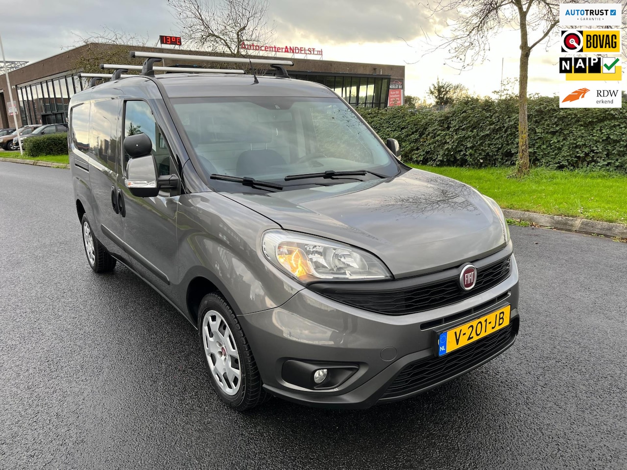 Fiat Doblò Cargo - 1.4 T-Jet Natural Power L2H1 Maxi SX 1.4 T-Jet Natural Power L2H1 Maxi SX, Benzine/CNG 1E EIG, NAP, VOLLEDIGE OH BESCHIKBAAR! - AutoWereld.nl