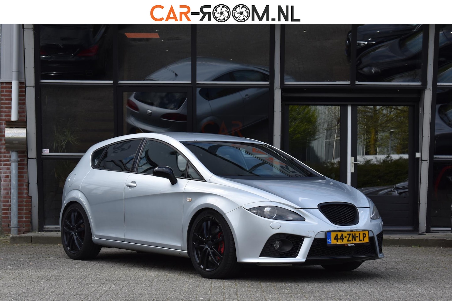 Seat Leon - 2.0 TFSI Cupra Cruise Xenon Kuipstoelen - AutoWereld.nl