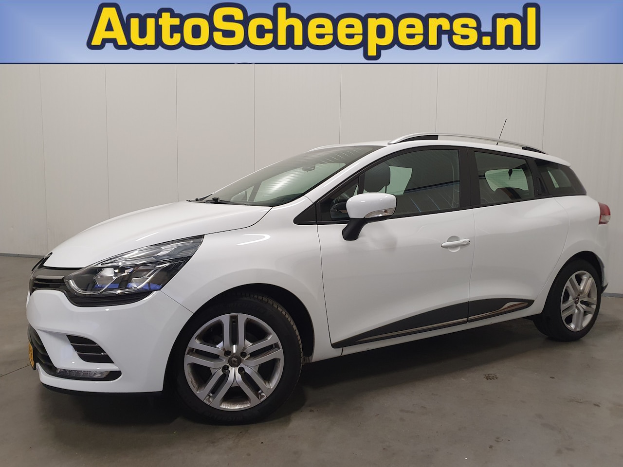 Renault Clio Estate - 0.9 TCe Zen NAVI/CRUISE/AIRCO/LMV - AutoWereld.nl