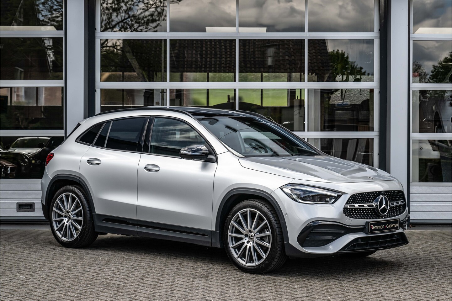 Mercedes-Benz GLA-Klasse - 250 4MATIC AMG Line 250 4MATIC+ AMG Line - AutoWereld.nl