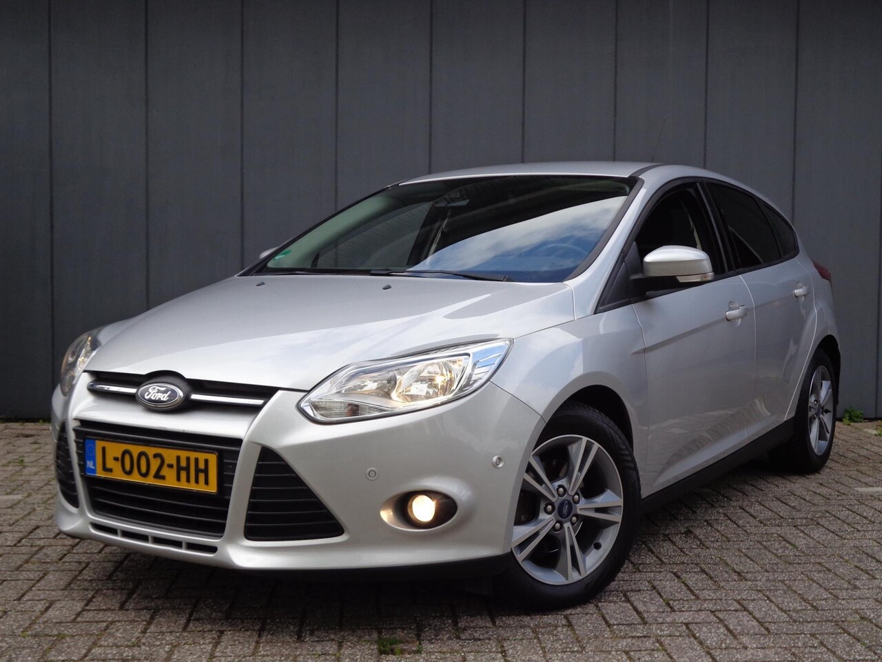 Ford Focus - 1.0 EcoBoost Edition Plus Sport Boekjes Aanwezig - AutoWereld.nl