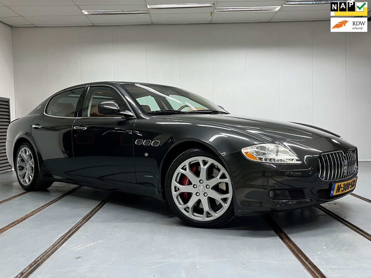 Maserati Quattroporte - 4.7 S 430PK ZF Automaat - AutoWereld.nl