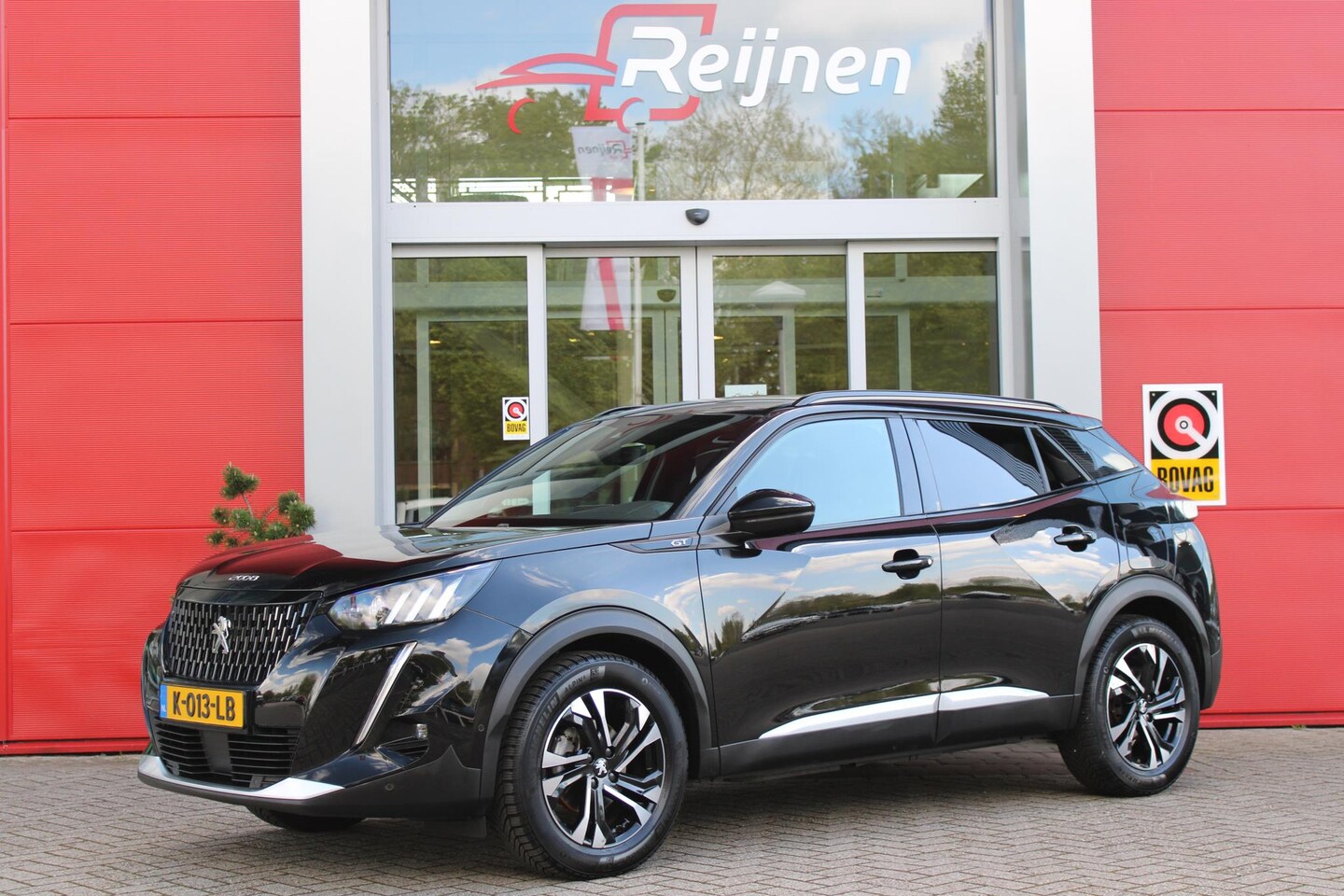 Peugeot 2008 - 1.2 130PK GT | AFNEEMBARE TREKHAAK | DODEHOEK BEWAKING | NAVIGATIE 10" TOUCHSCREEN | ACHTE - AutoWereld.nl