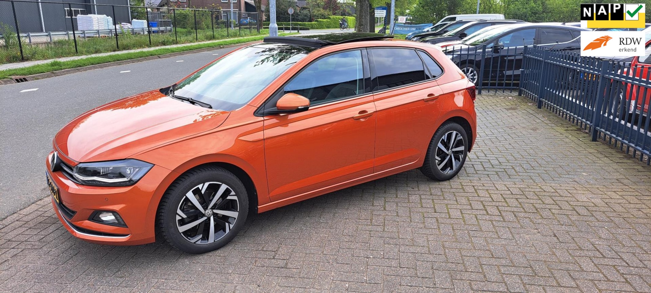 Volkswagen Polo - 1.0 TSI Highline Beats 116 pk pano dak - AutoWereld.nl