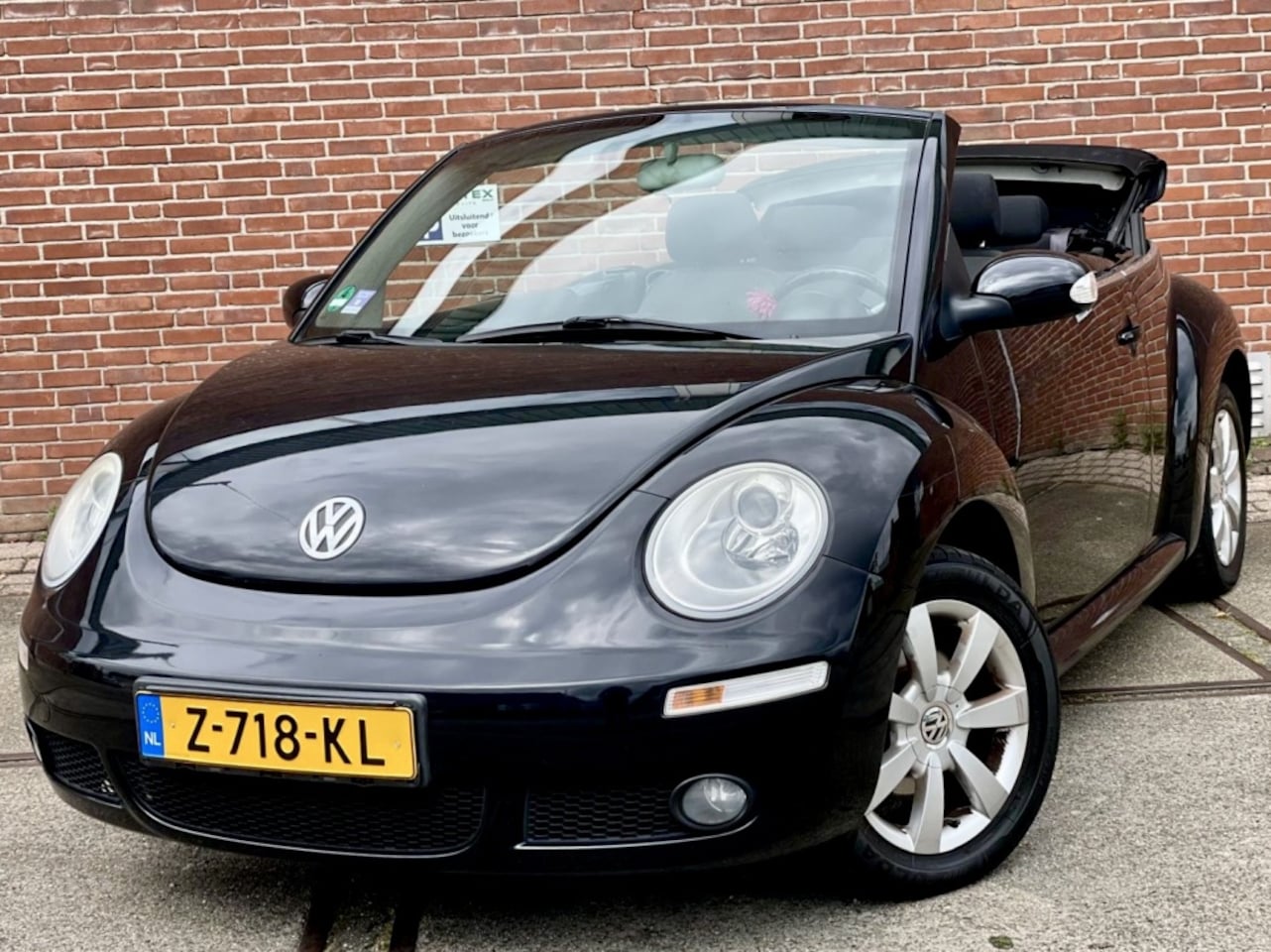 Volkswagen New Beetle Cabriolet - 1.4-16V Highline 1.4-16V Highline - AutoWereld.nl