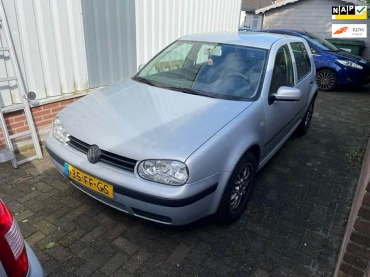 Volkswagen Golf - 1.6 Trendline 1.6 Trendline - AutoWereld.nl