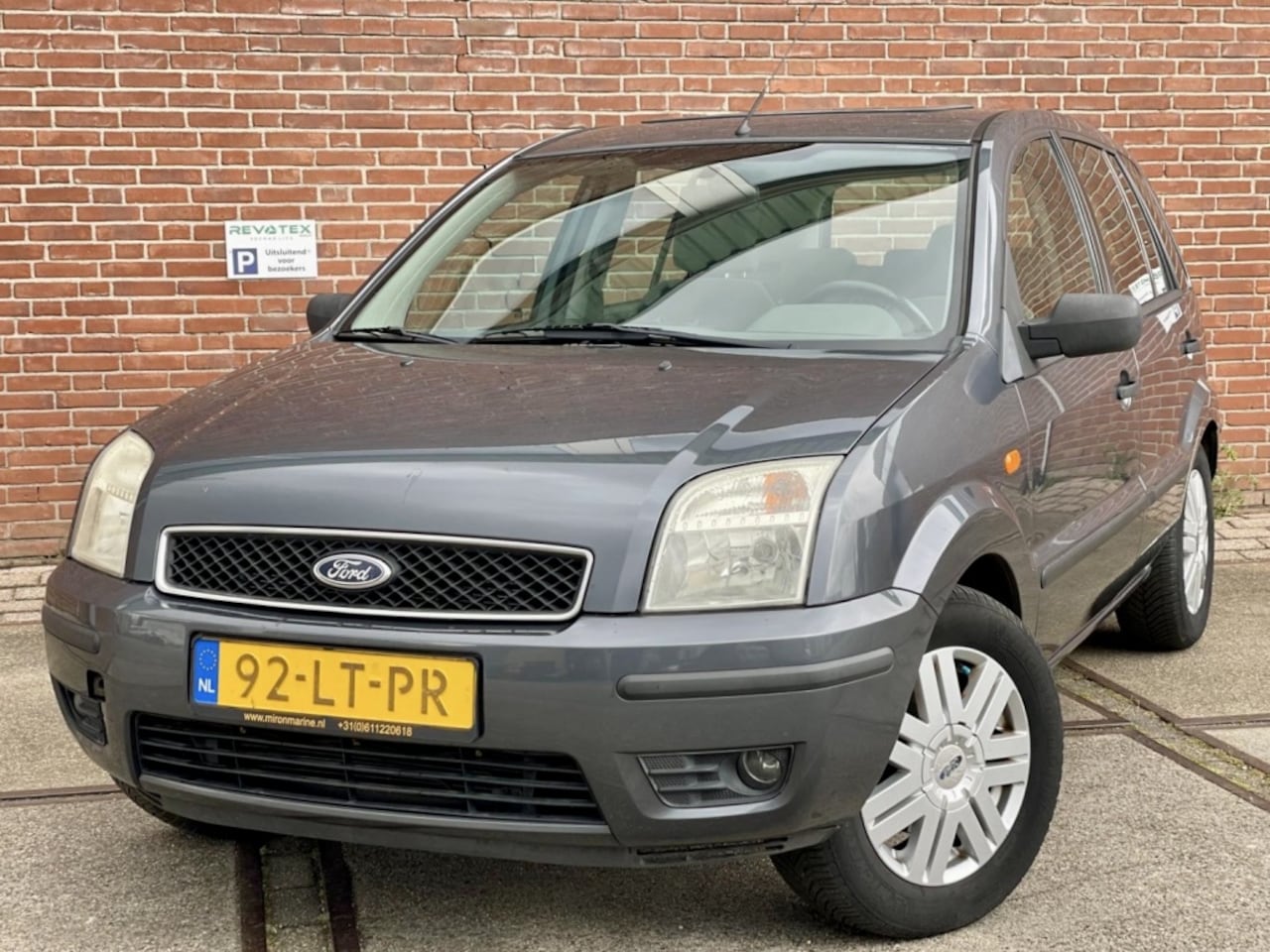 Ford Fusion - 1.6-16V Luxury 1.6-16V Luxury - AutoWereld.nl