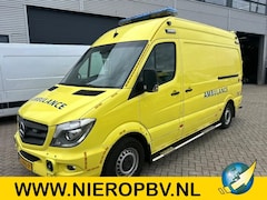 Mercedes-Benz Sprinter - 319CDI L2H2 AMBULANCE Automaat Airco Cruisecontrol 9X OP VOORRAAD MARGE