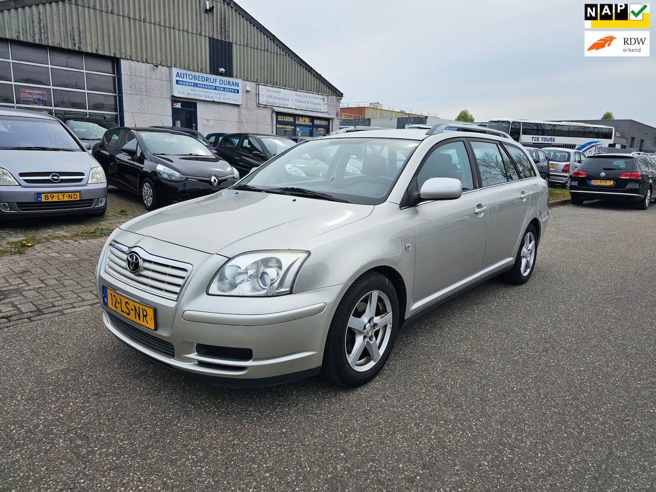 Toyota Avensis Wagon - 1.8 VVTi Linea Terra Airco Bj:2003 NAP! - AutoWereld.nl