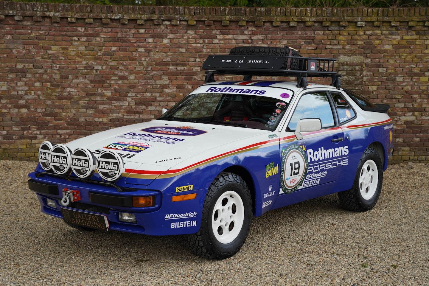 Porsche 944 - "Rothmans-Dakar" A comprehensively modified example, Built for on- and off-road use, A Par - AutoWereld.nl