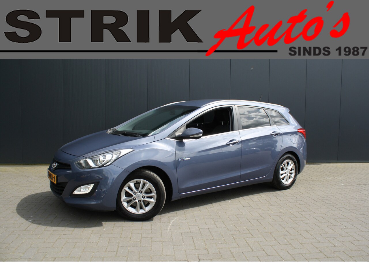 Hyundai i30 Wagon - 1.6 CRDi Business Edition 1.6 CRDi Business Edition - AutoWereld.nl