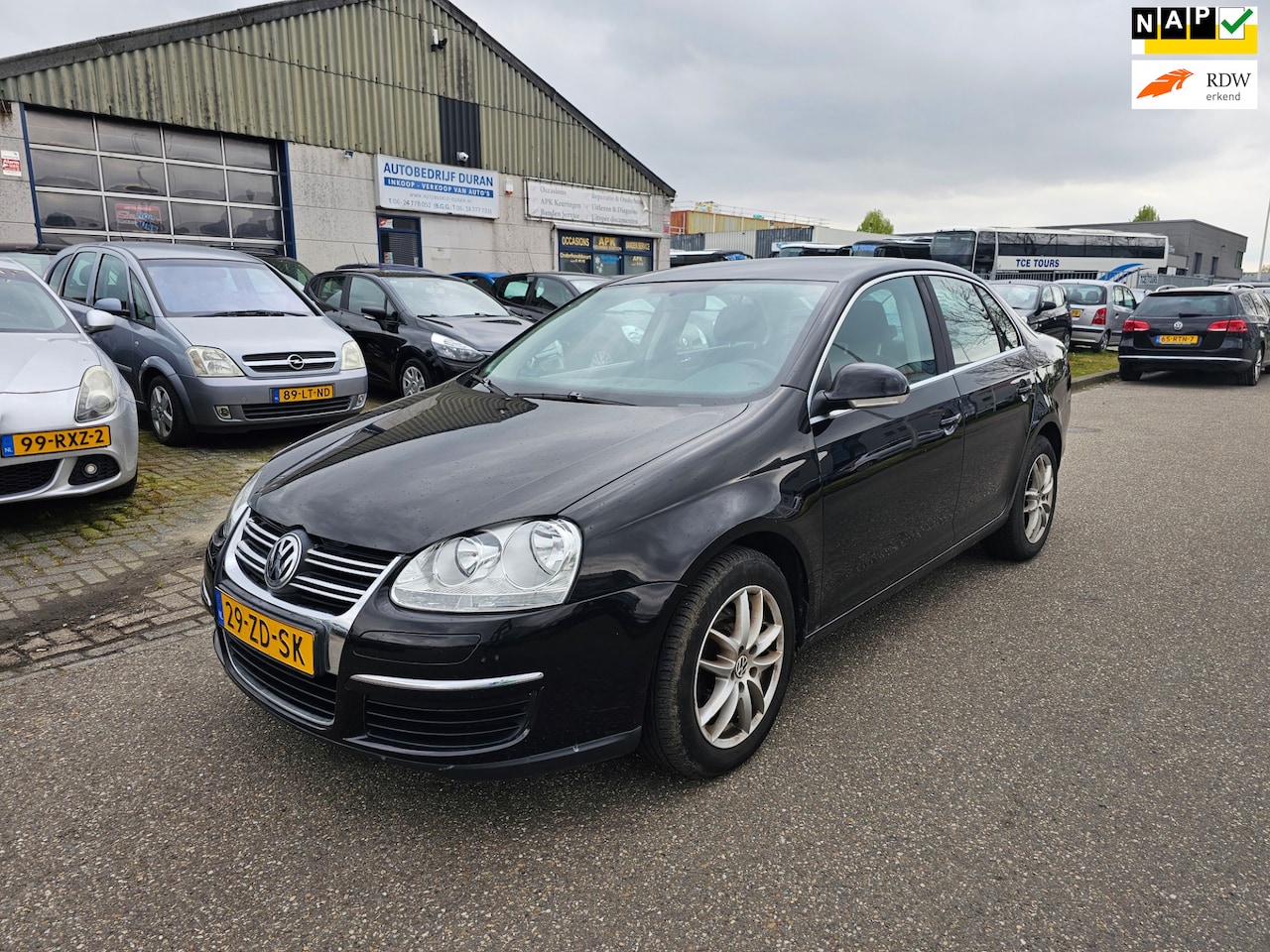 Volkswagen Jetta - 1.4 TSI Comfortline Business NAV.+Clima Bj:2008 NAP! - AutoWereld.nl