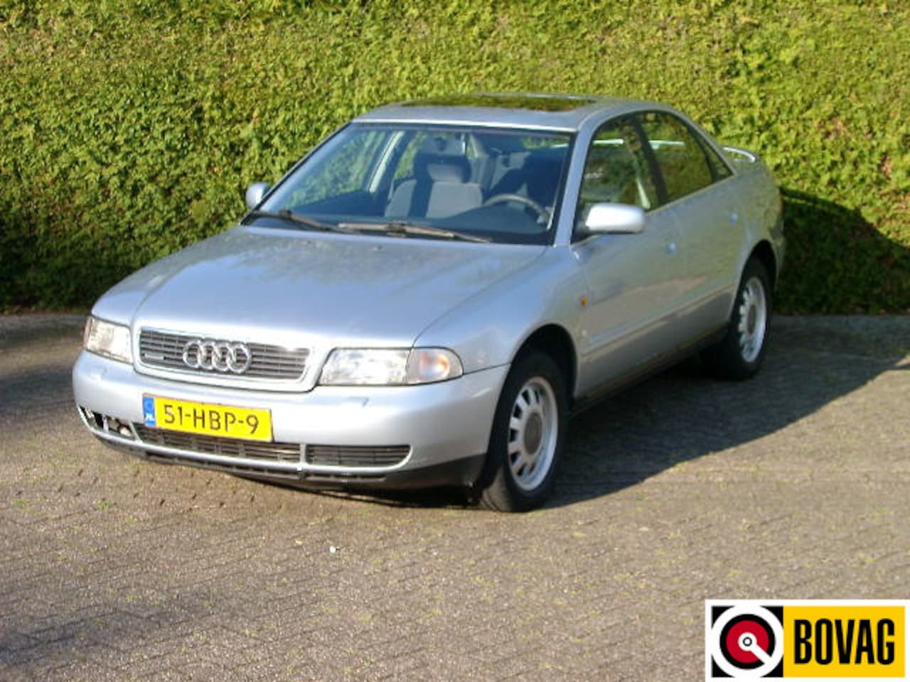 Audi A4 Limousine - 2.8 quattro automaat youngtimer airco (ecc), elektrische ramen, cruise control, notenhout - AutoWereld.nl