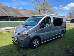 Renault Trafic - Buscamper Adria 3-way