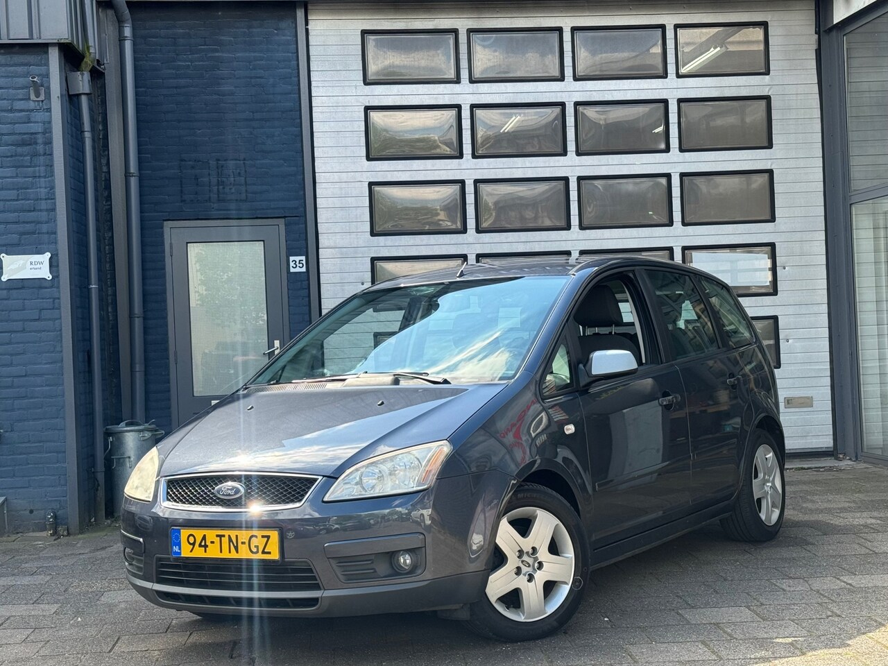 Ford Focus C-Max - 1.8-16V Futura | Clima | Cruise | PDC | Automaat | N.A.P - AutoWereld.nl