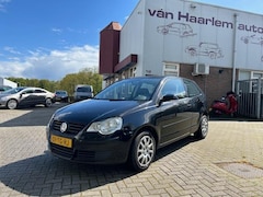 Volkswagen Polo - 1.4-16V Optive