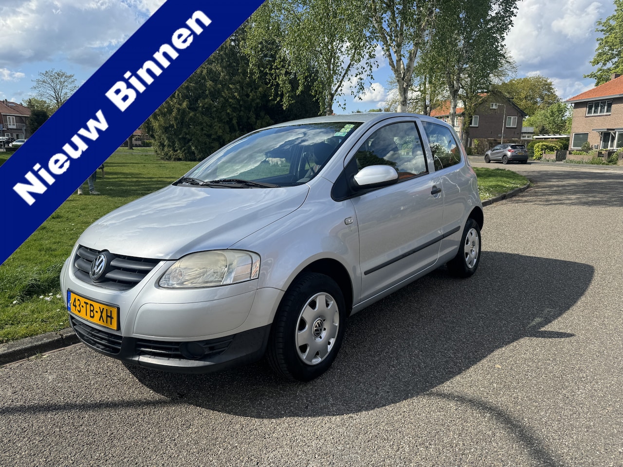 Volkswagen Fox - 1.4 Trendline GOED ONDERHOUDEN, NETTE AUTO - AutoWereld.nl