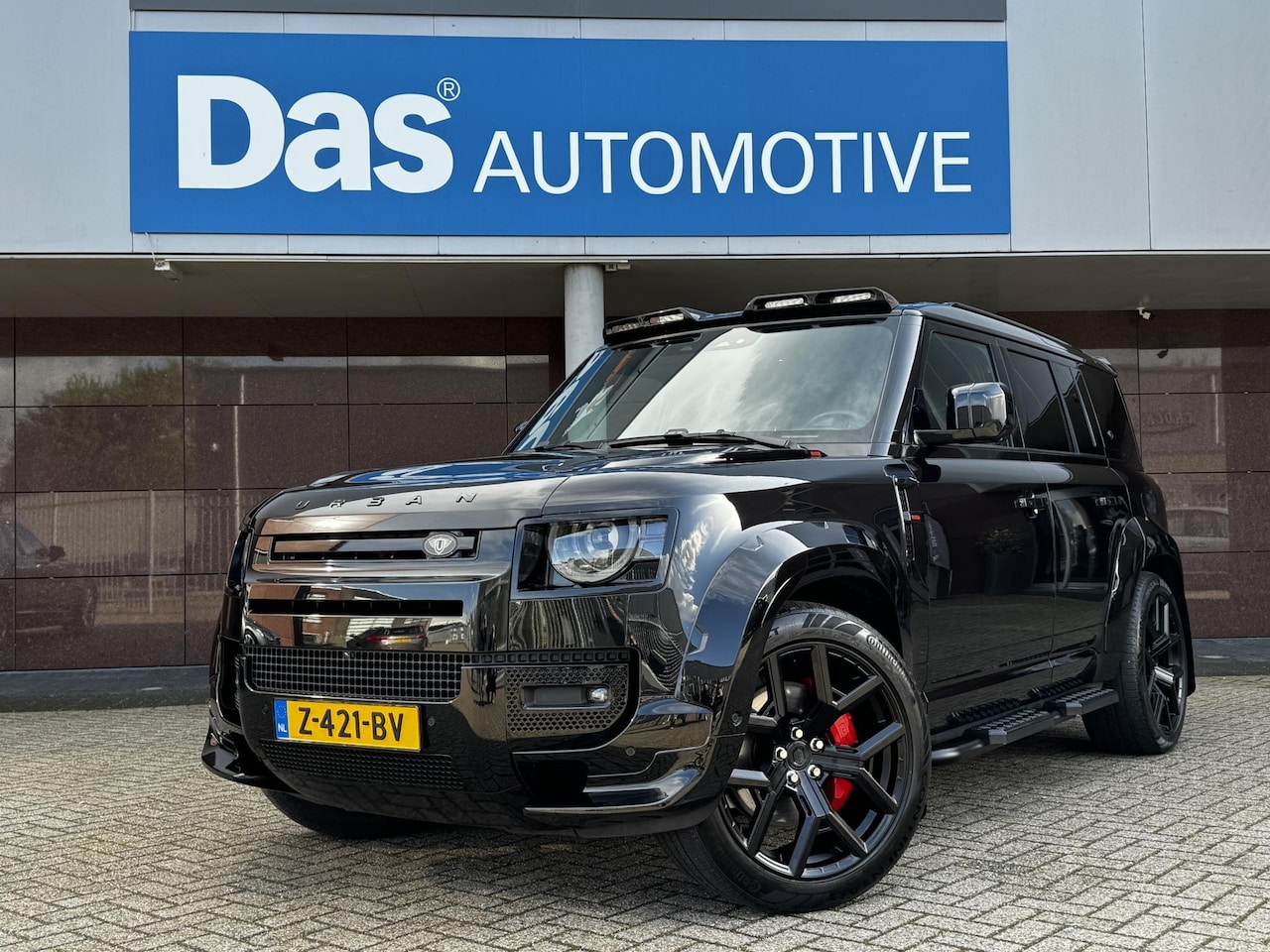 Land Rover Defender - 2.0 P400e 110 X-Dynamic HSE 2.0 P400e 110 X-Dynamic HSE - AutoWereld.nl