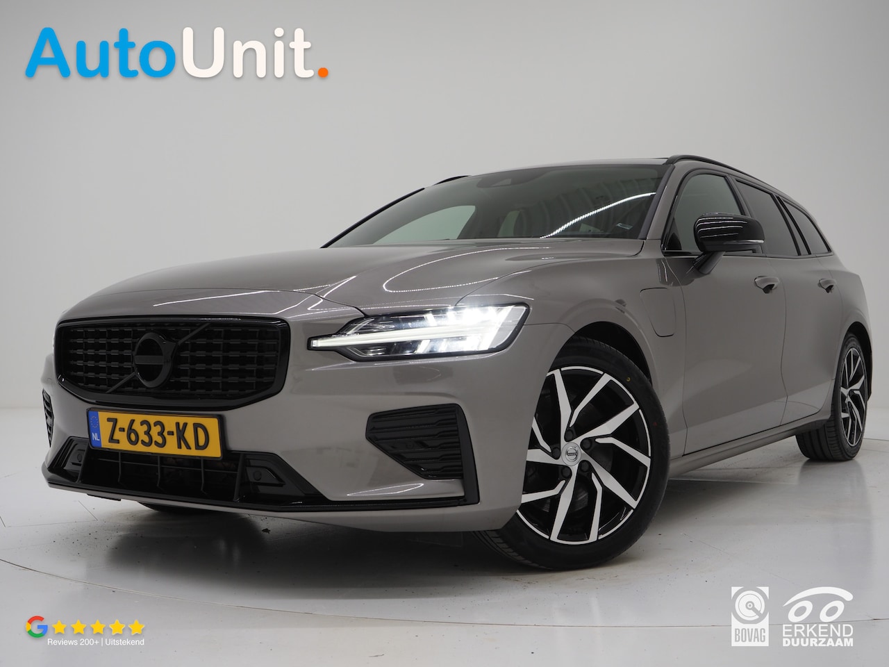 Volvo V60 - 2.0 T8 Twin Engine AWD R-Design | Panoramadak | Pilot Assist | Head UP | Memory - AutoWereld.nl