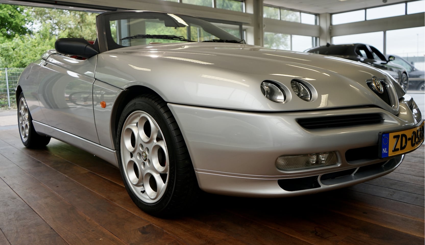 Alfa Romeo Spider - 3.0-12V V6 L 3.0-12V V6 L - AutoWereld.nl