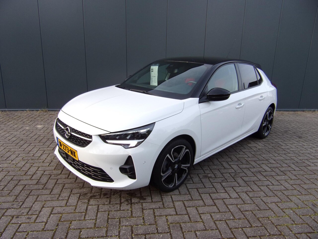 Opel Corsa - 1.2 GS Line//AUTOMAAT !! - AutoWereld.nl