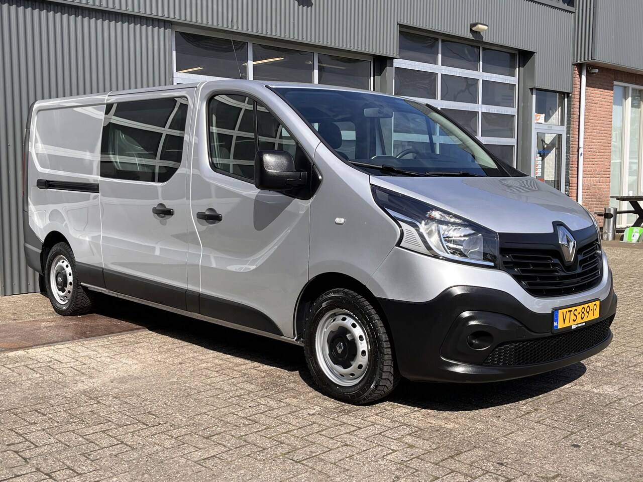 Renault Trafic - 1.6 dCi T29 L2H1 DC Marge Btw /Bpm vrij Airco Cruise controle Navigatie Dubbele cabine 1e - AutoWereld.nl