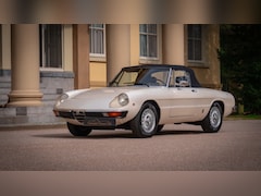 Alfa Romeo Spider - 2.0 Veloce