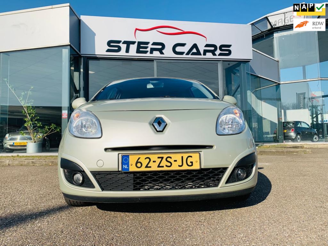 Renault Twingo - 1.2-16V Initiale 1.2-16V Initiale, Airco, Leer bekleden, NAP, Achter Sensor, Velg, Nieuw APK - AutoWereld.nl