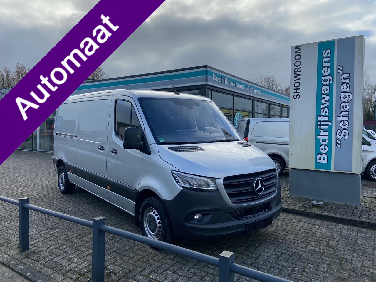 Mercedes-Benz Sprinter - 314 CDI L2H1 Automaat 9G Tronic | LED | DIStronic | Gev. Stoel | Mbux 7 - AutoWereld.nl