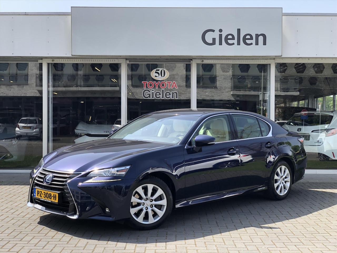 Lexus GS - 300h 223PK Luxury Line | Leer, Geheugenfunctie, Stoelventilatie, Keyless, Navigatie, Adapt - AutoWereld.nl