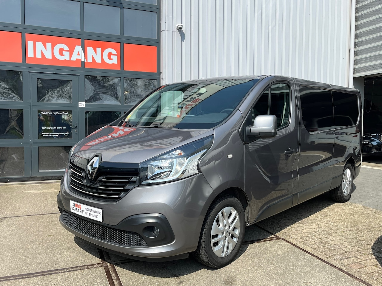 Renault Trafic - 1.6 dCi T29 L2H1 Luxe Energy 145PK|Airco|Navi|Camera|Cruise Control|Leder|Bluetooth|Trekha - AutoWereld.nl