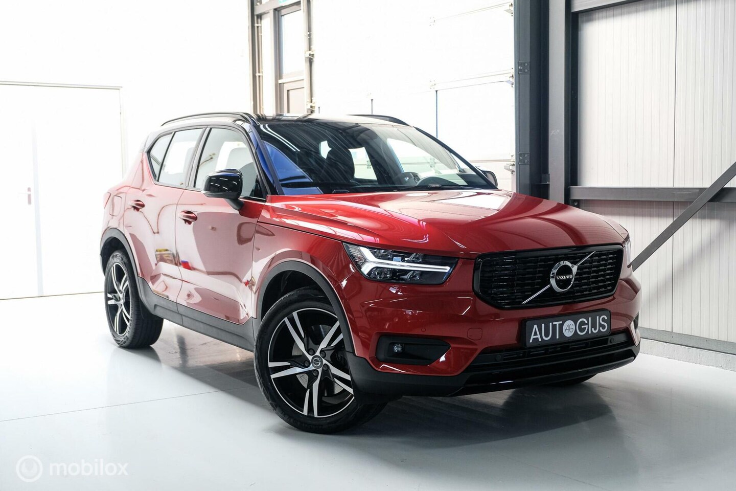 Volvo XC40 1.5 T5 Twin Engine R-Design | Camera | Fusion red | 2020 ...