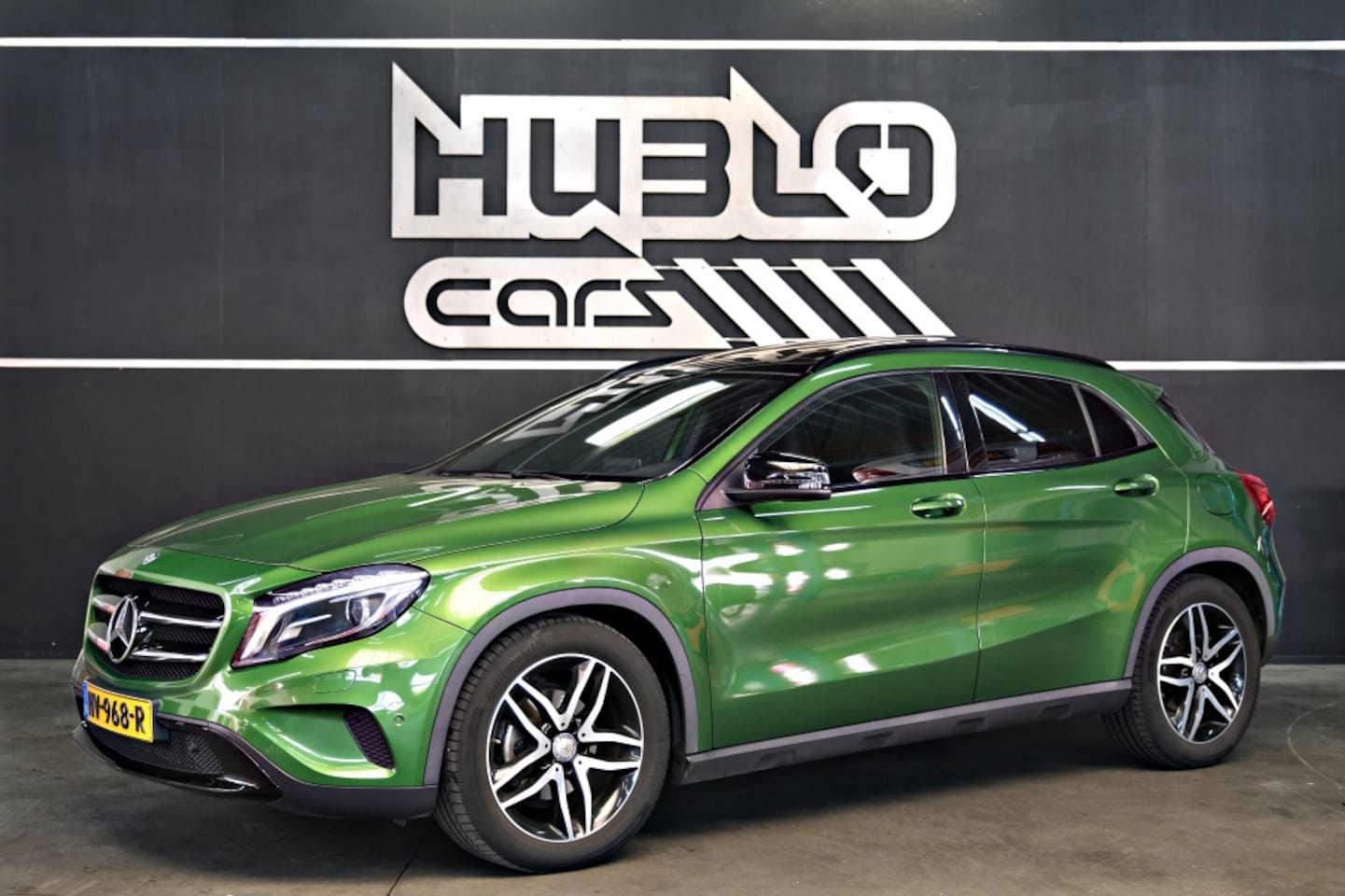 Mercedes-Benz GLA-Klasse - 180 d Ambition Pano, Navi, Origineel NL! - AutoWereld.nl