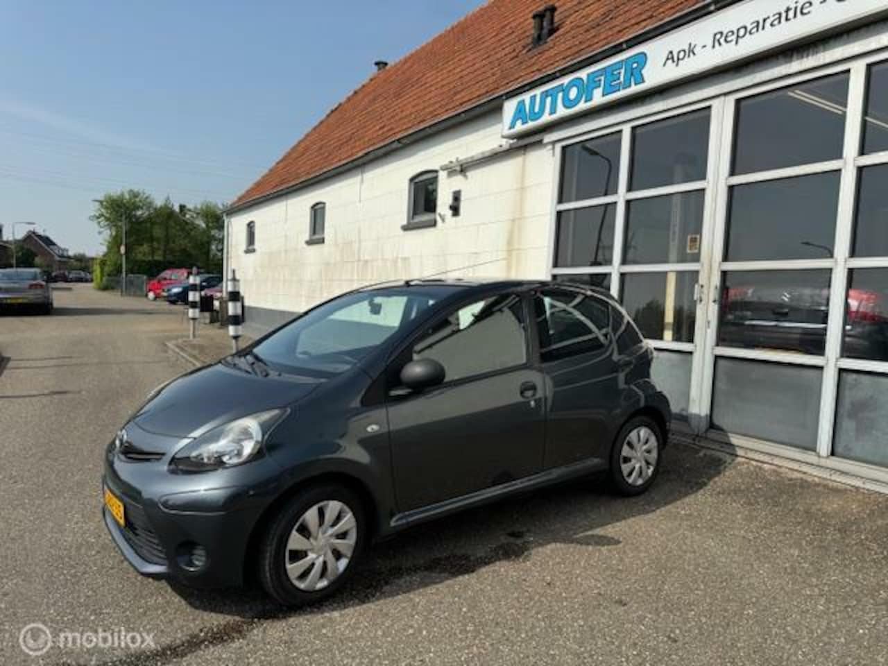 Toyota Aygo - 1.0 VVT-i Now 104.087 km koude airco 5 drs - AutoWereld.nl