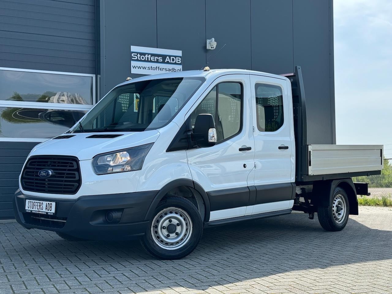 Ford Transit - 310 2.0 TDCI 105pk L2H1 DC Pick-up 7 persoons | Airco | Trekhaak | Bluetooth | Radio MP3 | - AutoWereld.nl