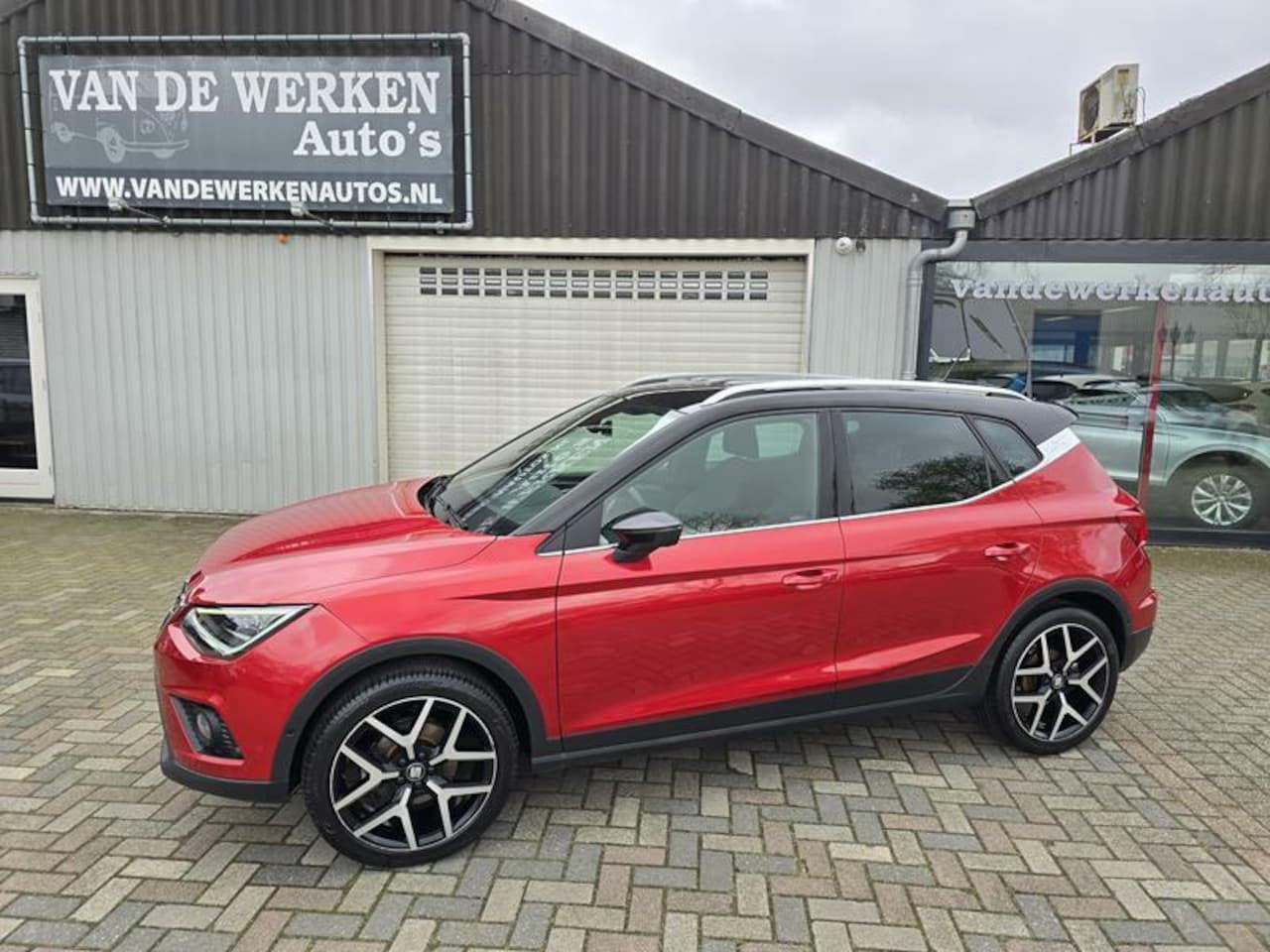 Seat Arona - 1.0 TSI FR Business Intense Clima|Navi|Virtual|LED|Camera|Nap!! - AutoWereld.nl