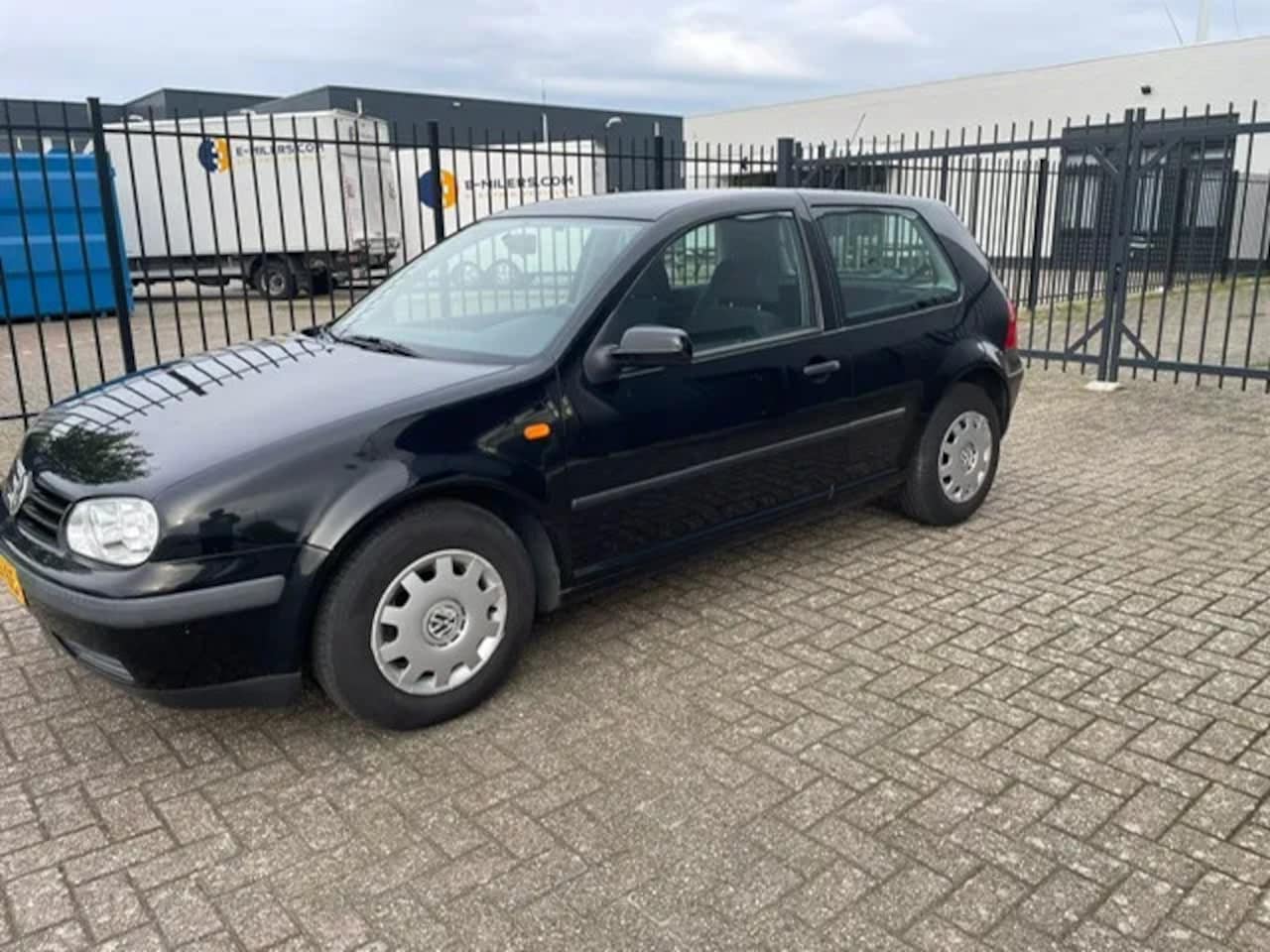 Volkswagen Golf - 1.6 Trendline !AIRCO! - AutoWereld.nl