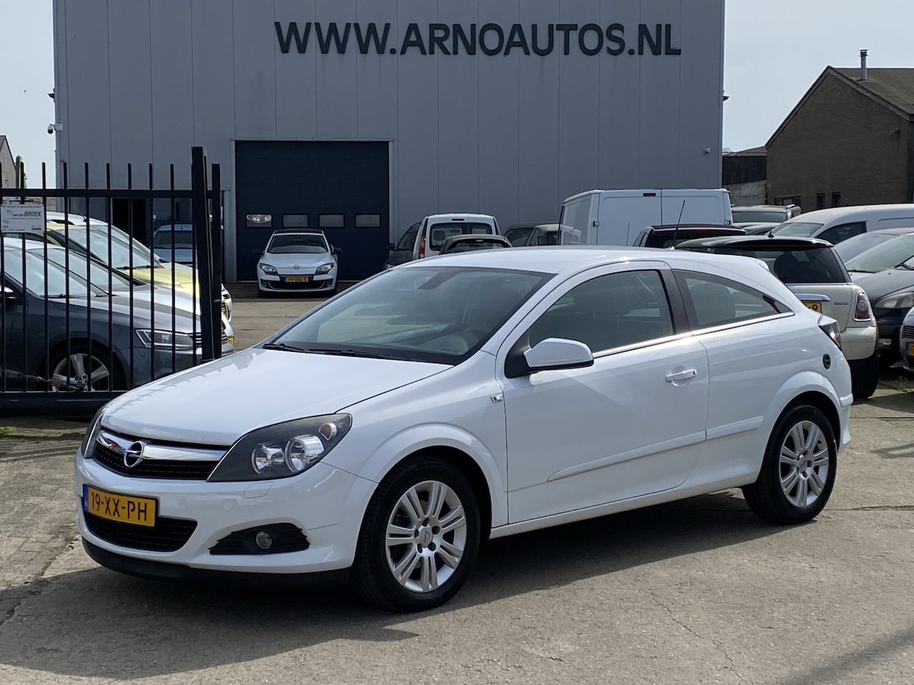 Opel Astra GTC - 1.8 Executive LPG-G3, GOED ONDERHOUDEN, 2E EIGENAAR, APK TOT 19-04-2025, AIRCO(CLIMA), CRU - AutoWereld.nl