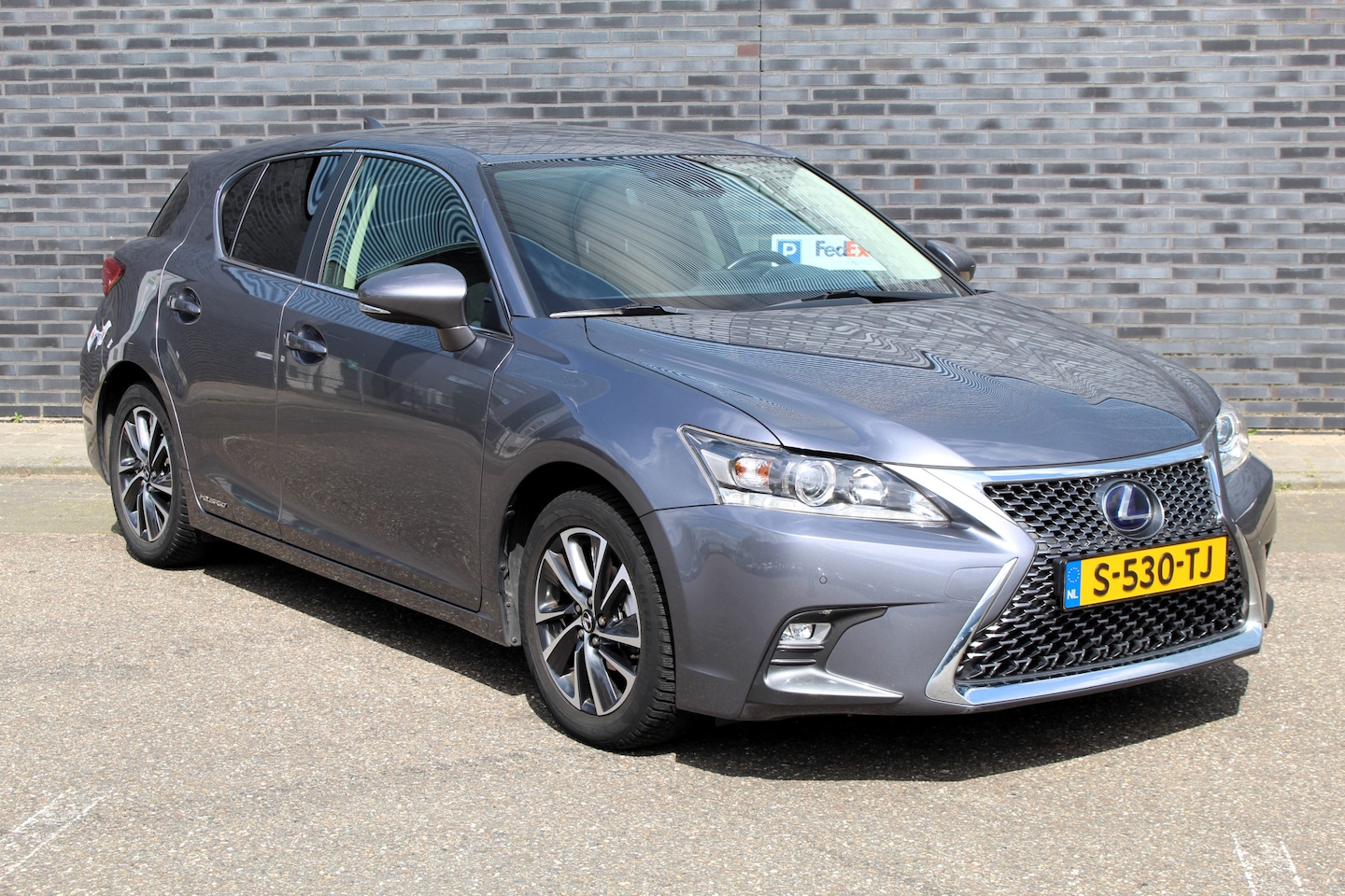 Lexus CT 200h - Business Line I LEER I NAVI. I ADP CRUISE I CAMERA I - AutoWereld.nl