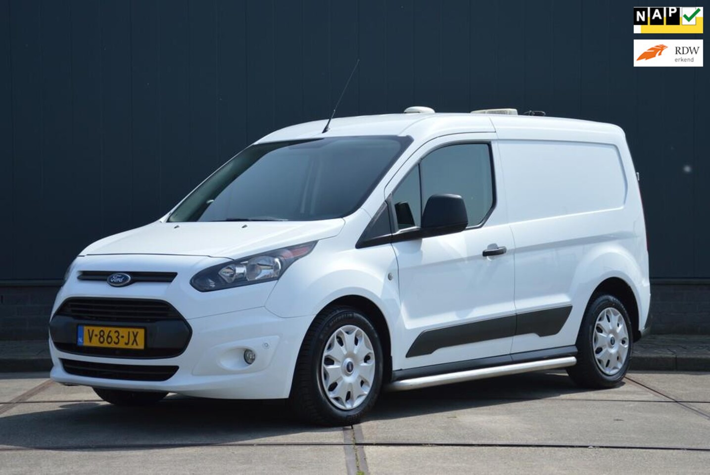 Ford Transit Connect - 1.5 TDCI L1 Trend 100 PK Airco Schuifdeur Trekhaak Euro 6 - AutoWereld.nl