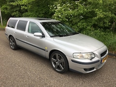 Volvo V70 - 2.5 R Geartronic