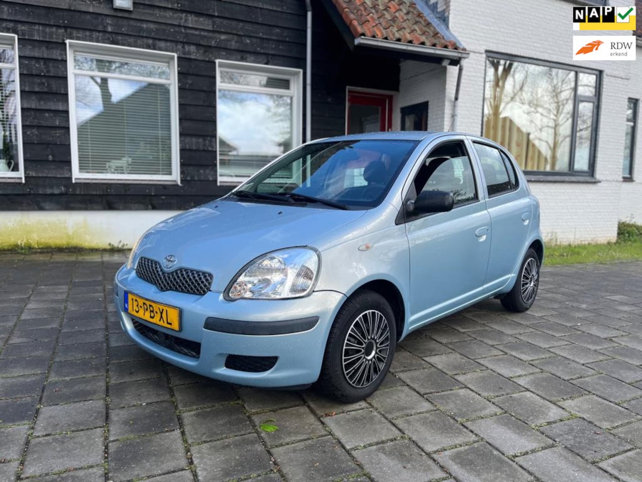 Toyota Yaris - 1.0 VVT-i Idols MMT Airco Automaat - AutoWereld.nl