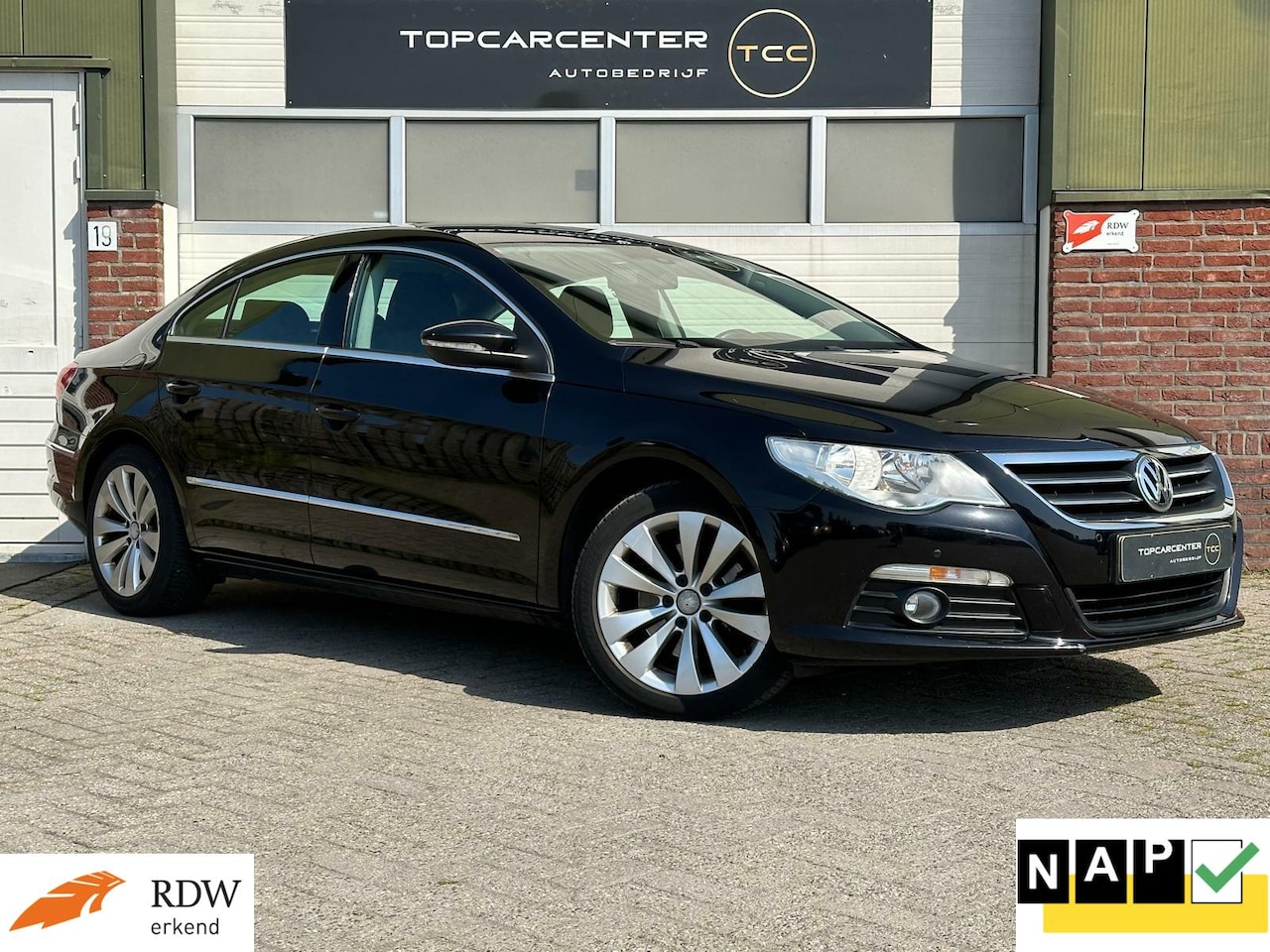 Volkswagen Passat CC - 1.8 TSI 5p./AIRCO/PARKS/CRUISE/APK/NAP - AutoWereld.nl